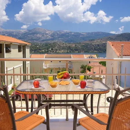 Lagoon View - Orange Apartment Argostoli (Kefalonia)